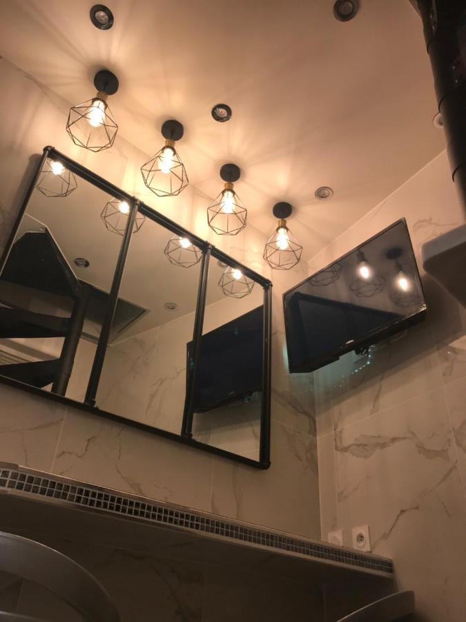 Superbe Triplex Au Coeur De Montorgueil Apartment Paris Exterior photo
